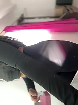 Salome golvert online show from 03-10-26, 08:14