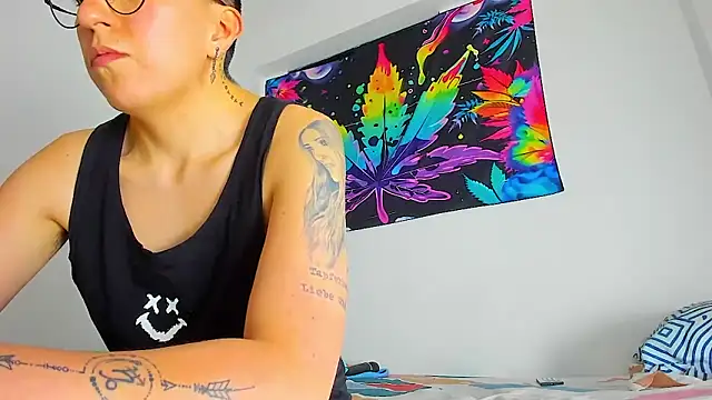 Snapshot of Sexyboy_666 chatting on 02-10-26, 10:52 Sexyboy 666 online show from 02-10-26, 10:52