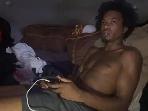 SlimeCrownzOut5 online show from 02-03-26, 06:40