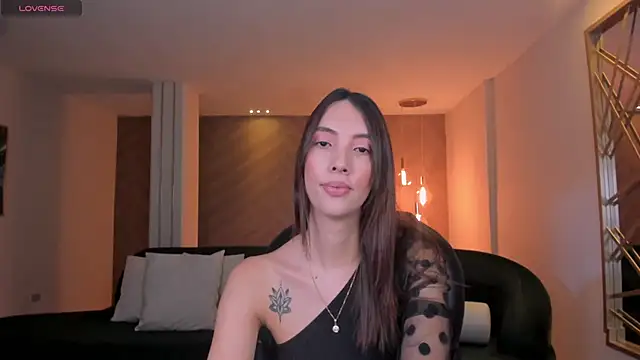 AnaisNin online show from 12-21-24, 12:16