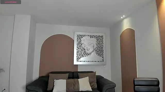 Snapshot of AnaisNin chatting on 03-26-26, 11:05 AnaisNin online show from 03-26-26, 11:05