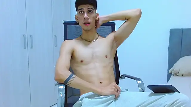 jhony-sex online show from 10-18-25, 03:42