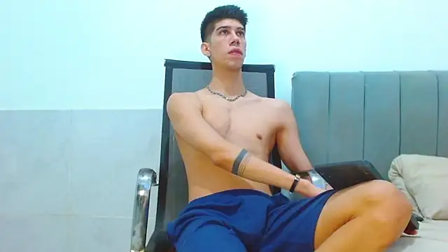 Snapshot of jhony-sex chatting on 04-15-26, 08:10 jhony-sex online show from 04-15-26, 08:10