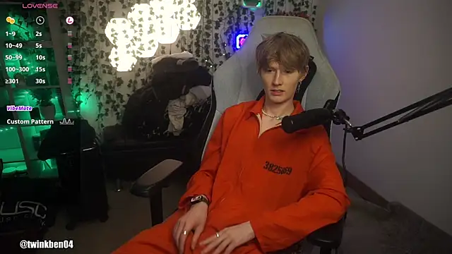 twinkben online show from 10-09-25, 08:18