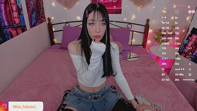 Snapshot of Misa_Sakurai chatting on 12-11-24, 12:33 Misa Sakurai online show from 12-11-24, 12:33