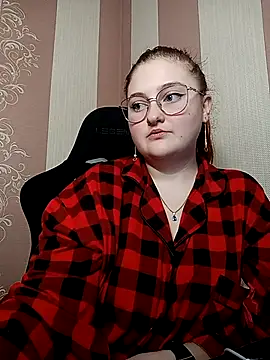 WhiteBellaX online show from 02-08-26, 05:55