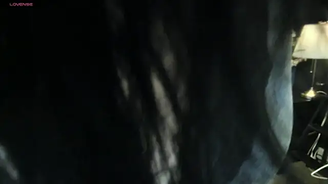 KimBeee online show from 12-14-25, 07:03