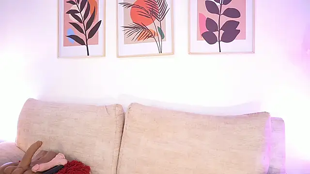 Zarawilliams online show from 01-04-25, 05:37