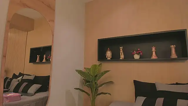 IrisBaker online show from 03-03-25, 11:24