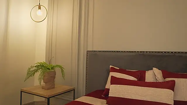 IrisBaker online show from 02-19-26, 08:38