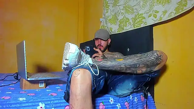 smoker445 online show from 05-20-26, 05:13