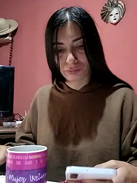 Snapshot of Chicavixy chatting on 03-27-26, 11:54 Chicavixy online show from 03-27-26, 11:54