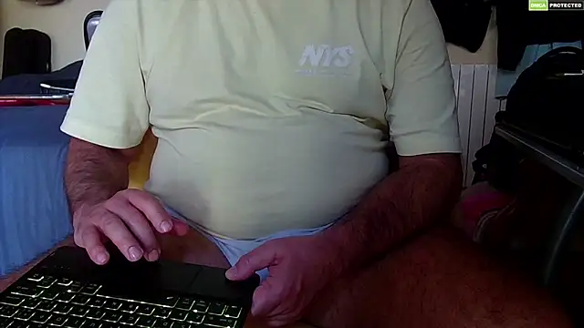 MultiOrgasmicLover online show from 04-10-26, 04:01