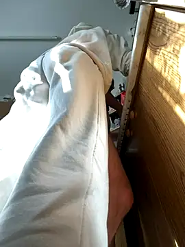 Huncutkuki online show from 10-19-25, 08:48