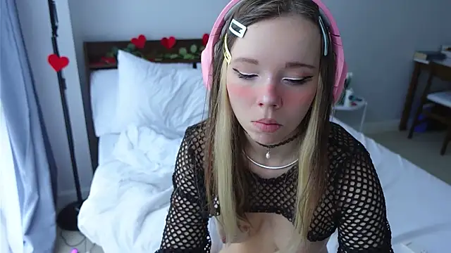 Snapshot of Ayra_Lust chatting on 02-17-25, 03:36 Ayra Lust online show from 02-17-25, 03:36