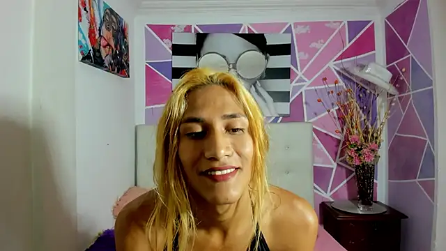 Brisahott online show from 01-27-25, 02:13
