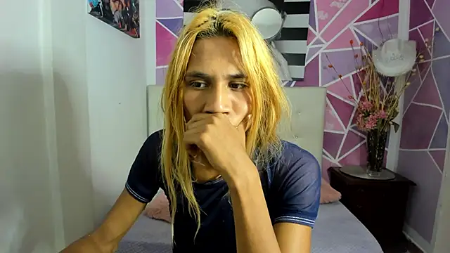 Brisahott online show from 02-12-25, 02:21