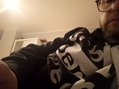 larsgessner30 online show from 10-23-25, 10:30