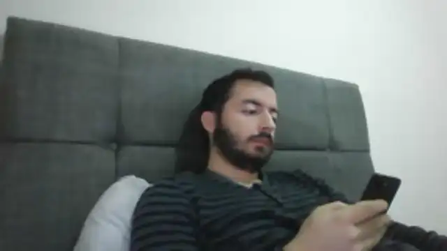laynufff online show from 05-10-26, 04:39