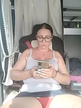 cuplubijoanna online show from 09-10-25, 01:33