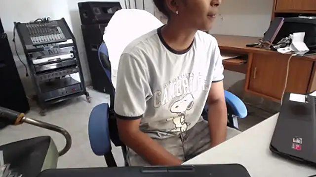 yohatinelly07 online show from 11-22-25, 02:38