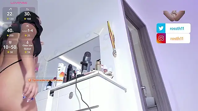 Snapshot of rossth1 chatting on 03-10-26, 07:30 rossth1 online show from 03-10-26, 07:30