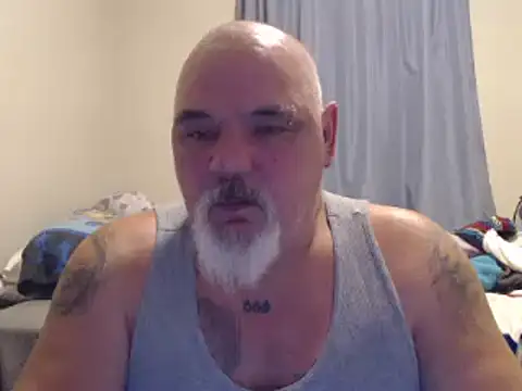 Newfiesausage1972 online show from 01-09-25, 09:58