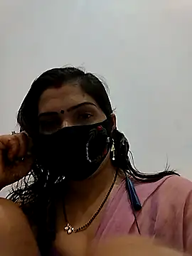 Snapshot of Simaran_bhabhi chatting on 02-12-26, 04:46 Simaran bhabhi online show from 02-12-26, 04:46
