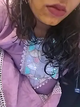 Snapshot of Simaran_bhabhi chatting on 02-22-26, 02:24 Simaran bhabhi online show from 02-22-26, 02:24