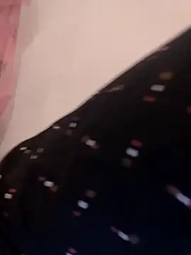 Snapshot of Simaran_bhabhi chatting on 03-11-26, 08:31 Simaran bhabhi online show from 03-11-26, 08:31