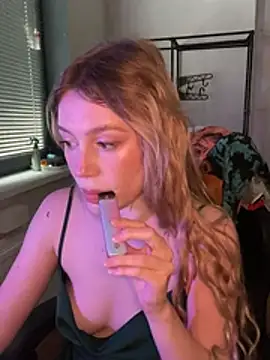 Snapshot of meanexx chatting on 02-16-26, 09:27 meanexx online show from 02-16-26, 09:27