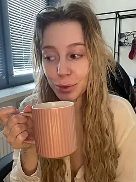 Snapshot of meanexx chatting on 02-25-26, 07:51 meanexx online show from 02-25-26, 07:51