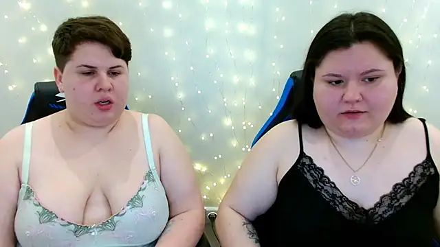 BeckyAndHellen online show from 02-15-26, 10:36