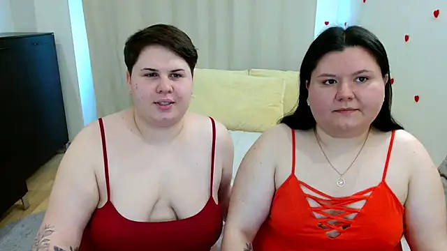 BeckyAndHellen online show from 06-16-26, 11:02