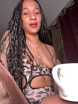 Shuggabutt online show from 03-25-26, 06:08