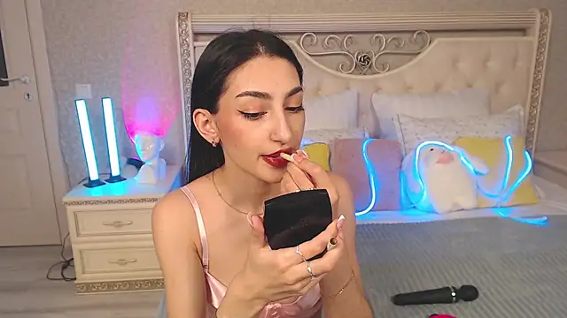 Lina Robbins online show from 03-19-26, 12:47