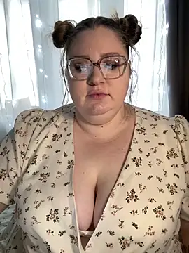 Chloe WS online show from 01-06-25, 07:09