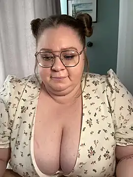 Chloe WS online show from 02-28-25, 08:09