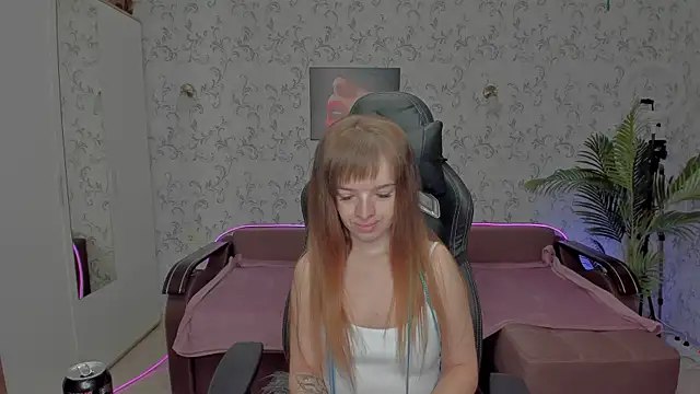 Eva Rosec online show from 12-10-24, 01:22