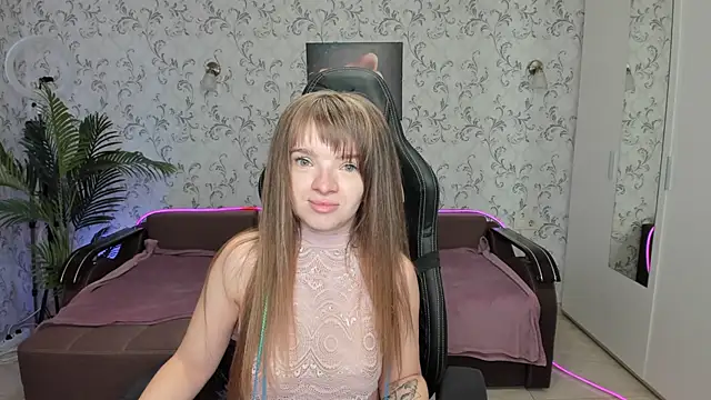 Eva Rosec online show from 12-17-24, 12:54