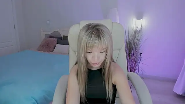 Eva Rosec online show from 09-13-25, 05:51