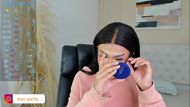 LOISE-XX online show from 09-24-25, 05:22