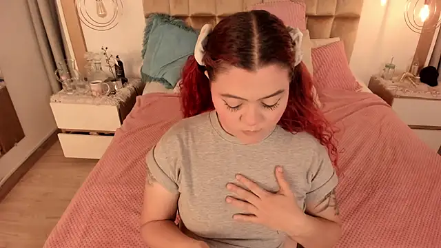 Twwiiggy online show from 01-23-25, 08:13