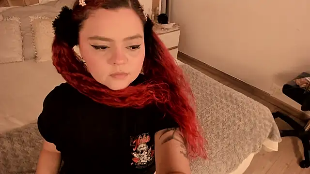 Twwiiggy online show from 01-31-25, 08:12