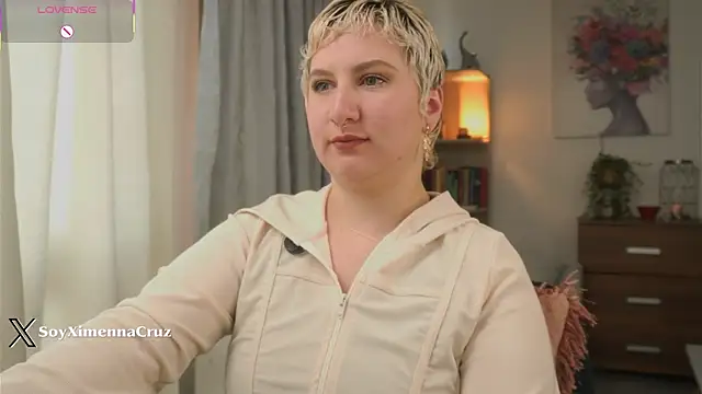 Snapshot of Ximenna_Cruz chatting on 01-10-26, 12:18 Ximenna Cruz online show from 01-10-26, 12:18