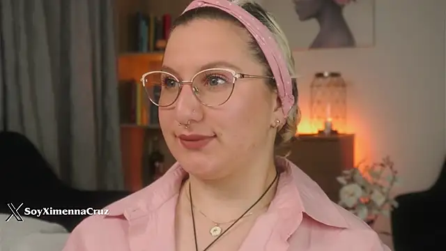 Snapshot of Ximenna_Cruz chatting on 02-18-26, 11:28 Ximenna Cruz online show from 02-18-26, 11:28