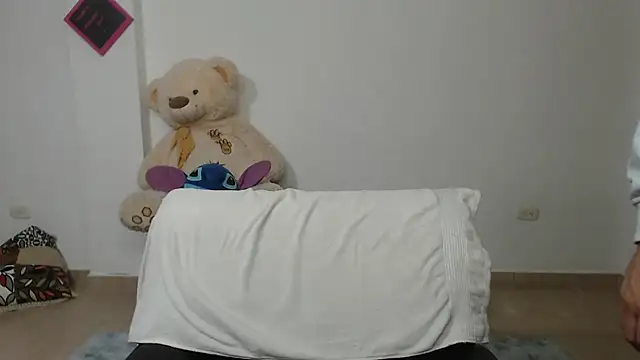 alexia 87 online show from 03-13-25, 04:16