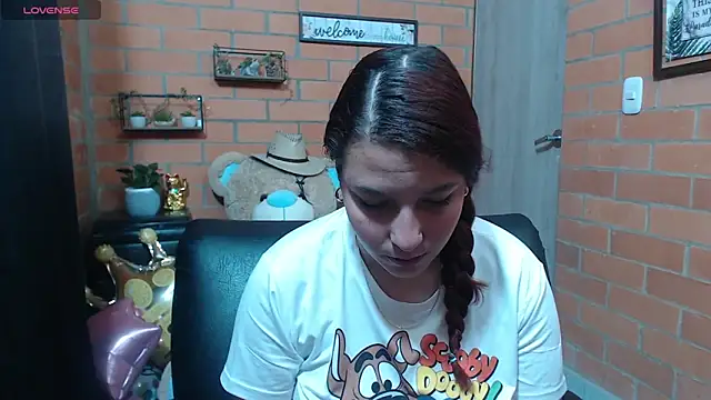 alexia 87 online show from 09-28-25, 06:24