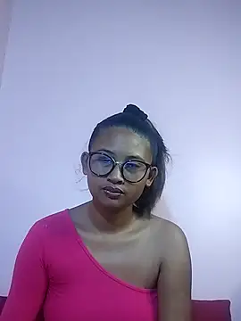 Snapshot of karen_sexy69 chatting on 02-18-25, 10:25 karen sexy69 online show from 02-18-25, 10:25