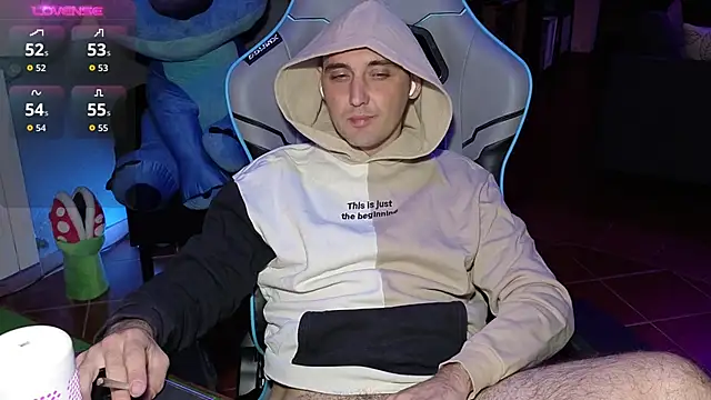 Snapshot of Gil_gamesh90 chatting on 09-30-25, 04:56 Gil gamesh90 online show from 09-30-25, 04:56